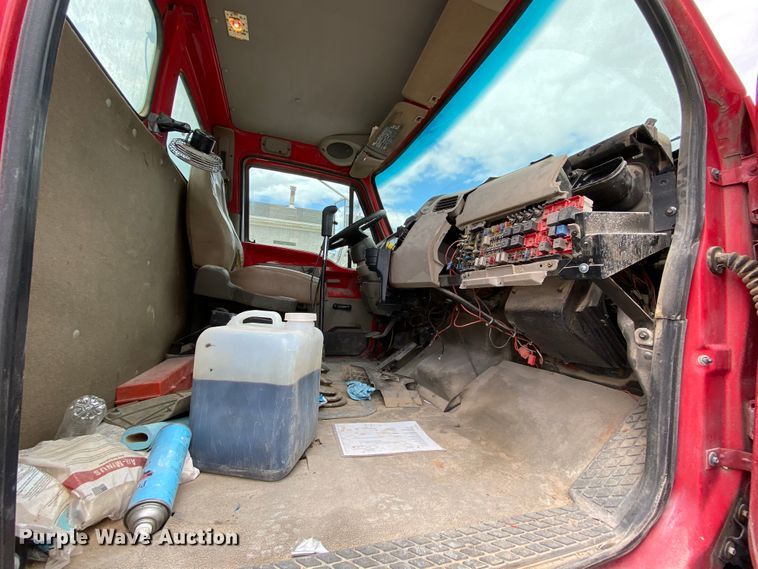 image for item HA9500 2003 Sterling L-Line  ready mix truck