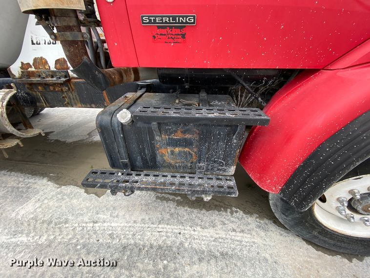 image for item HA9500 2003 Sterling L-Line  ready mix truck