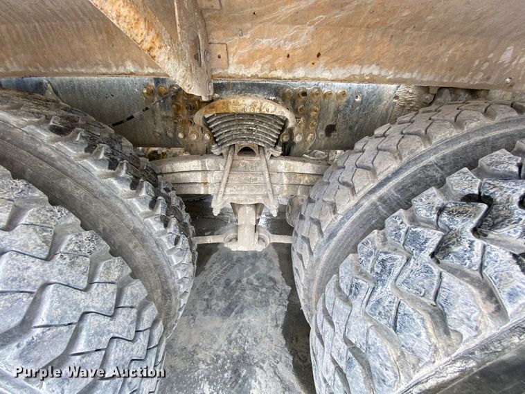 image for item HA9500 2003 Sterling L-Line  ready mix truck