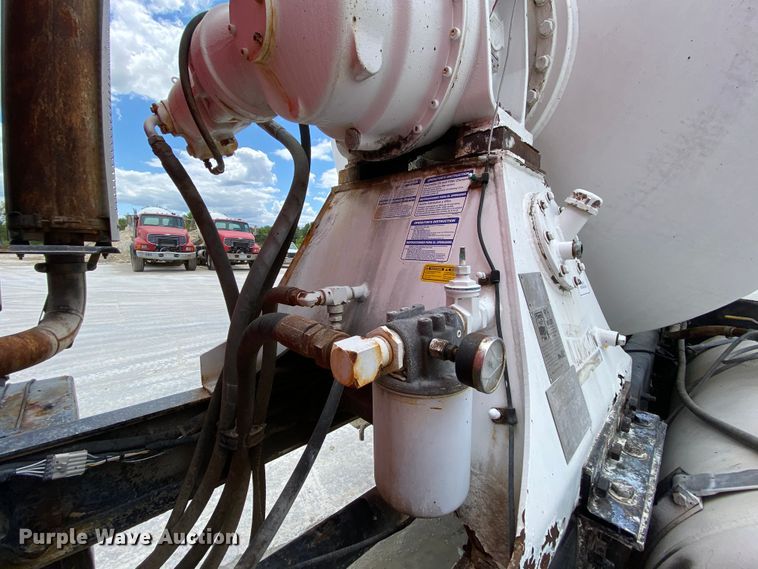 image for item HA9500 2003 Sterling L-Line  ready mix truck