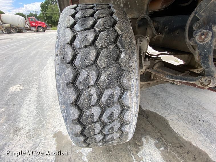 image for item HA9500 2003 Sterling L-Line  ready mix truck