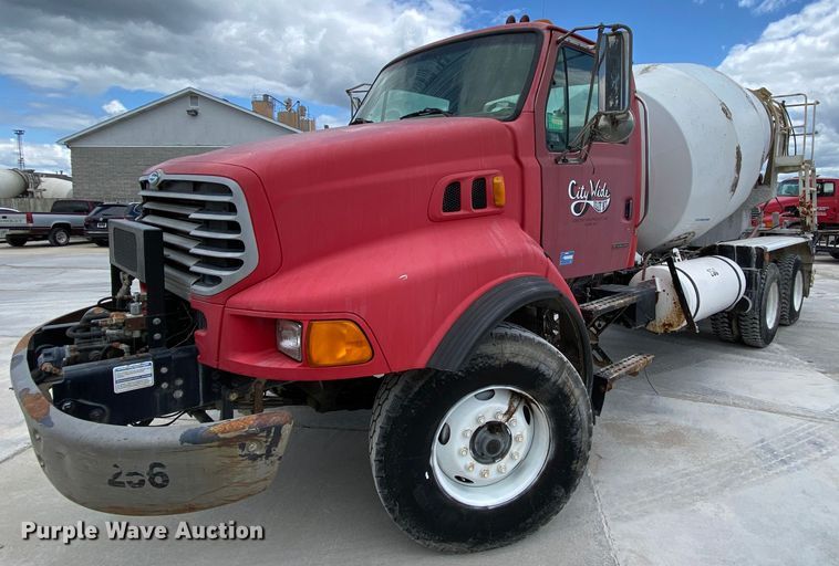 image for item HA9501 2003 Sterling L-Line  ready mix truck