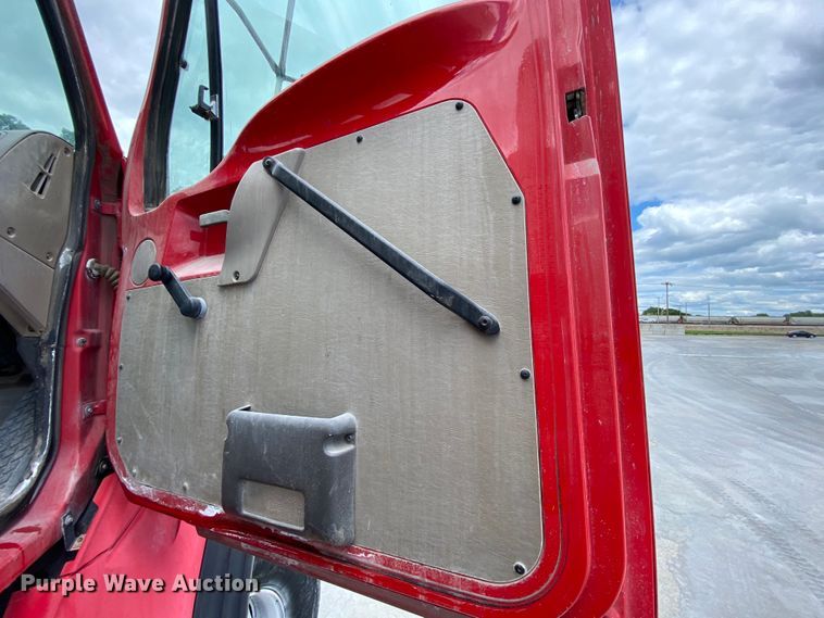 image for item HA9501 2003 Sterling L-Line  ready mix truck