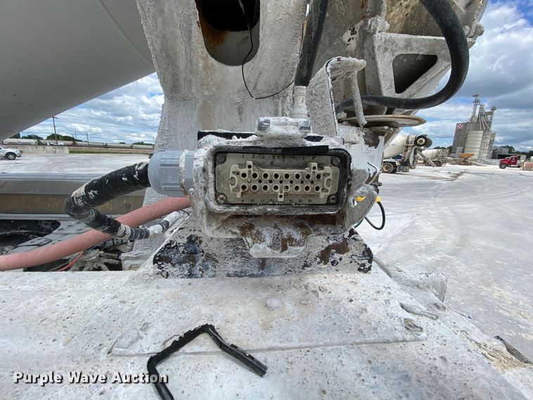 image for item HA9501 2003 Sterling L-Line  ready mix truck