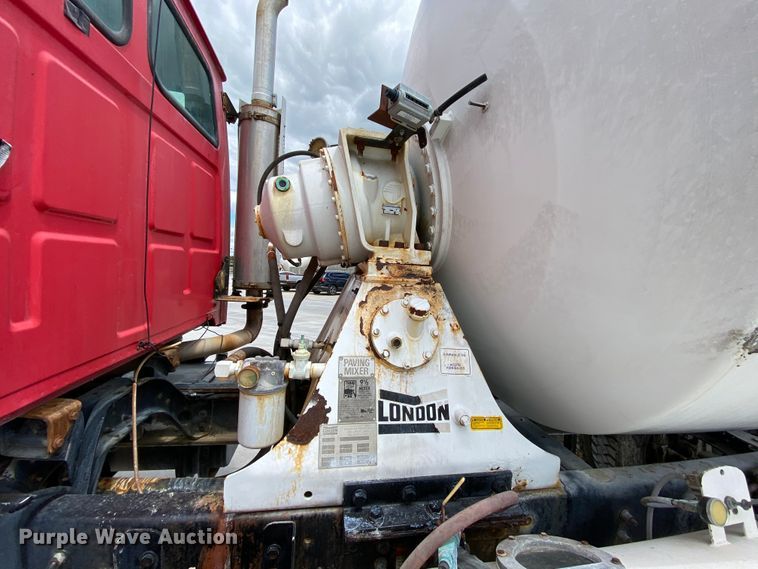 image for item HA9501 2003 Sterling L-Line  ready mix truck