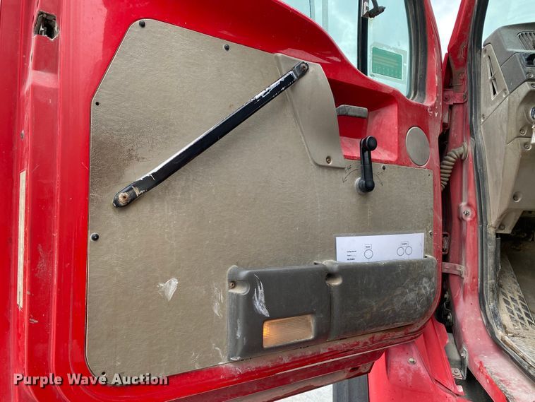 image for item HG9087 2003 Sterling L-Line  ready mix truck