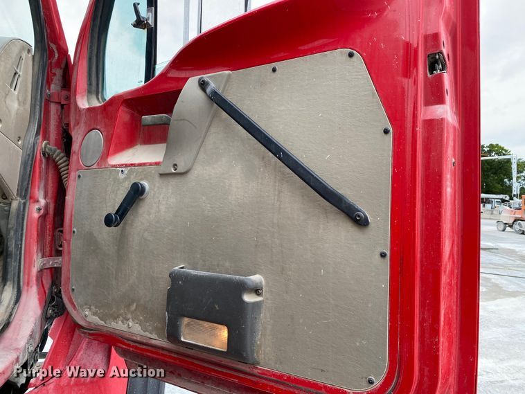 image for item HG9087 2003 Sterling L-Line  ready mix truck