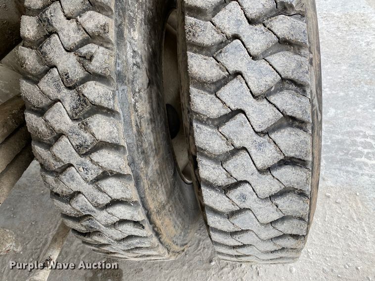 image for item HG9087 2003 Sterling L-Line  ready mix truck