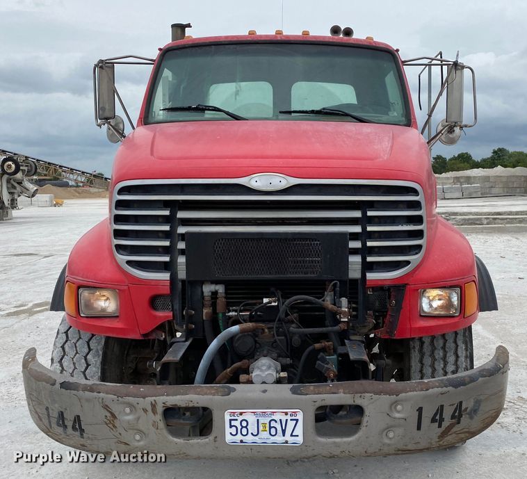 image for item HG9088 2003 Sterling L-Line  ready mix truck