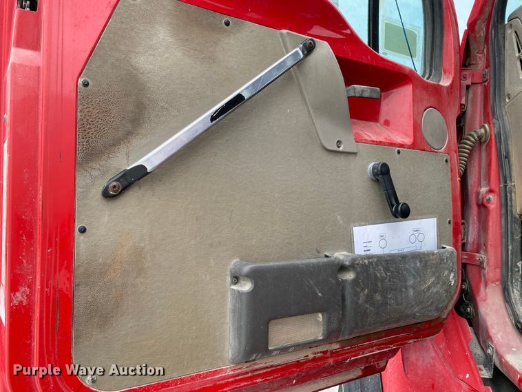 image for item HG9088 2003 Sterling L-Line  ready mix truck