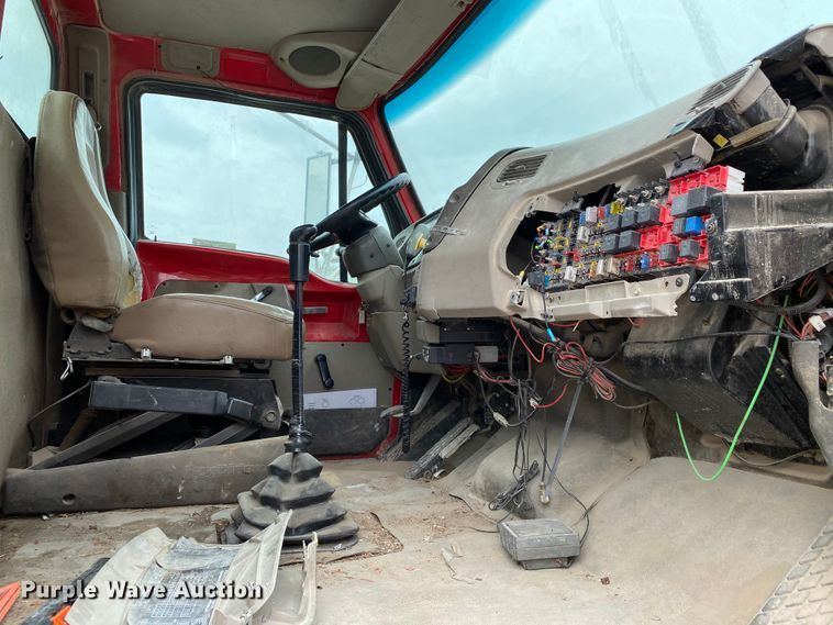 image for item HG9088 2003 Sterling L-Line  ready mix truck