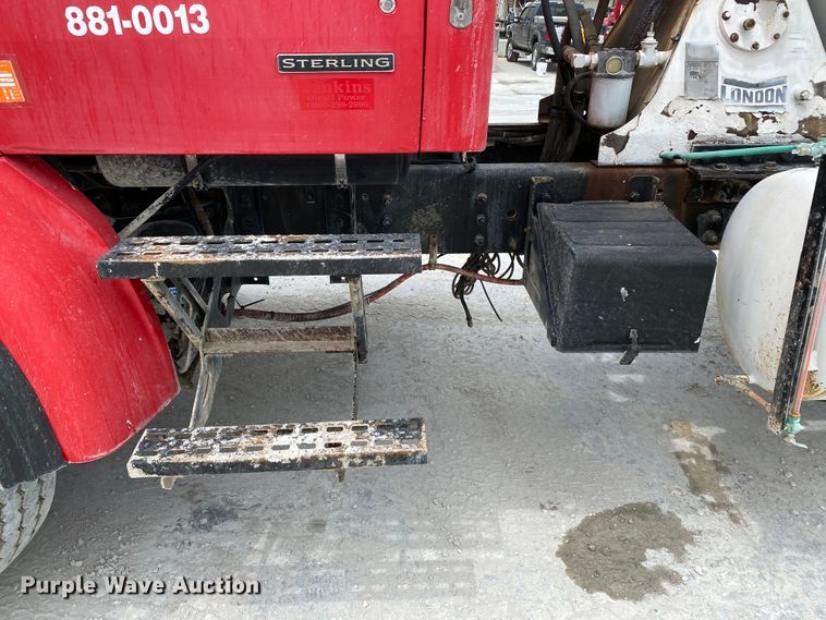 image for item HG9088 2003 Sterling L-Line  ready mix truck