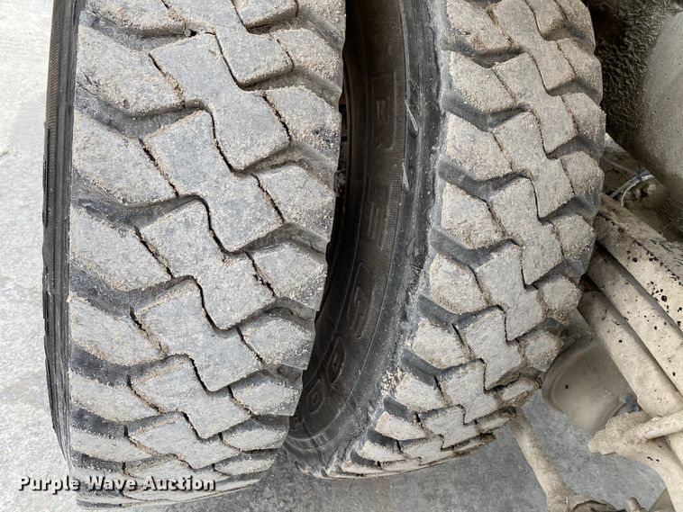 image for item HG9088 2003 Sterling L-Line  ready mix truck