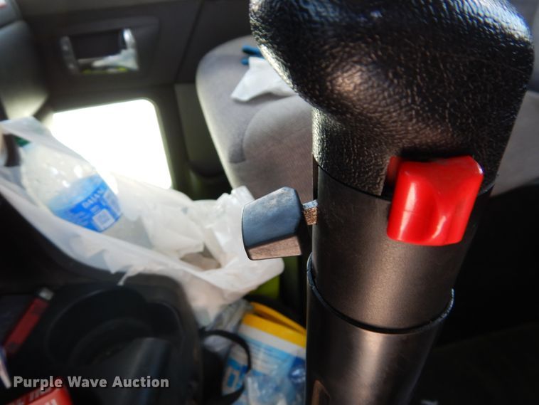 image for item HG9112 2012 Kenworth T800 semi truck