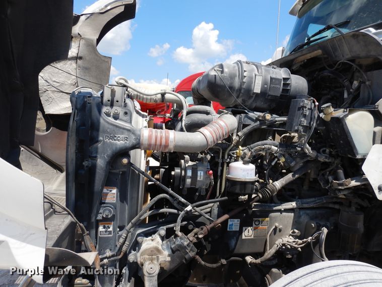 image for item HG9112 2012 Kenworth T800 semi truck