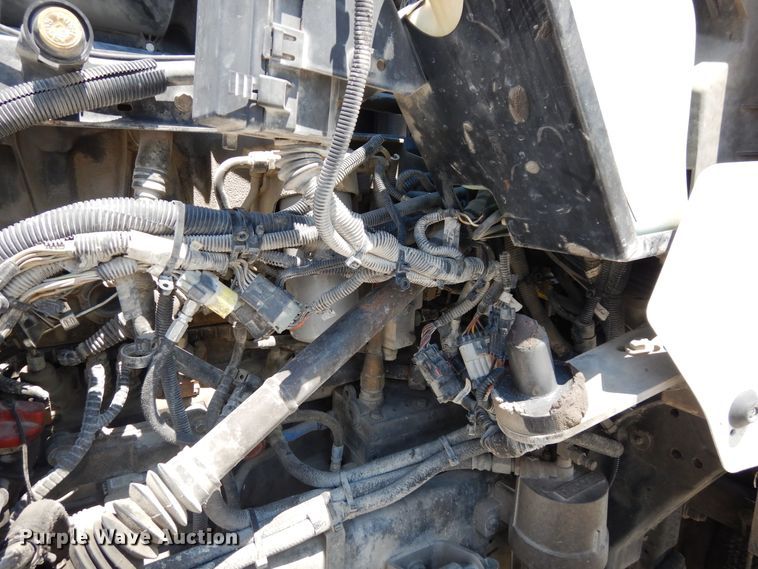 image for item HG9112 2012 Kenworth T800 semi truck