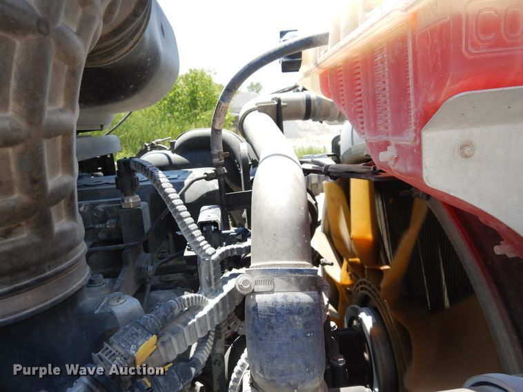 image for item HG9112 2012 Kenworth T800 semi truck