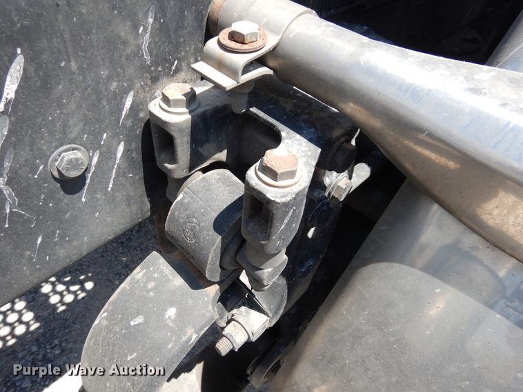 image for item HG9112 2012 Kenworth T800 semi truck