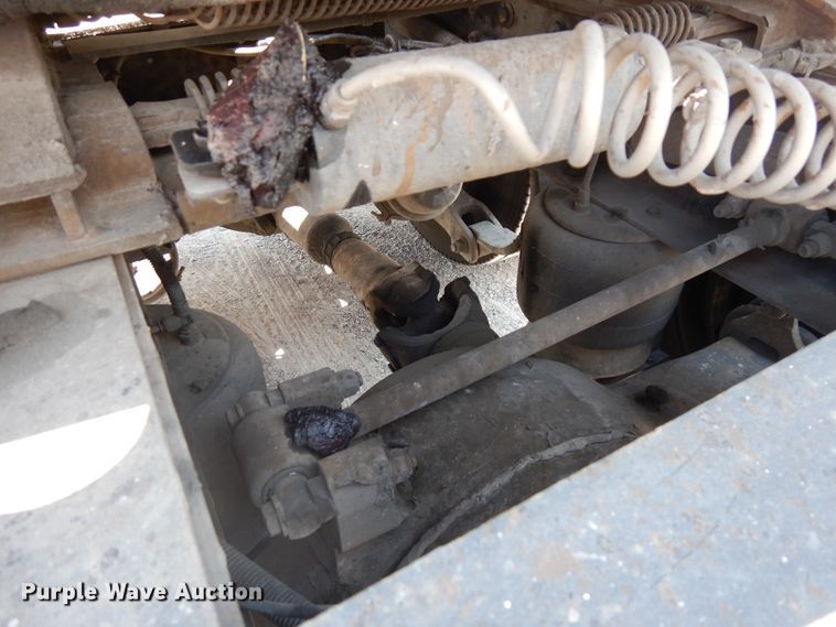 image for item HG9112 2012 Kenworth T800 semi truck