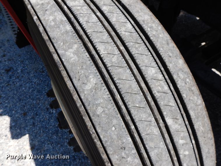 image for item HG9113 2015 Kenworth T680  semi truck