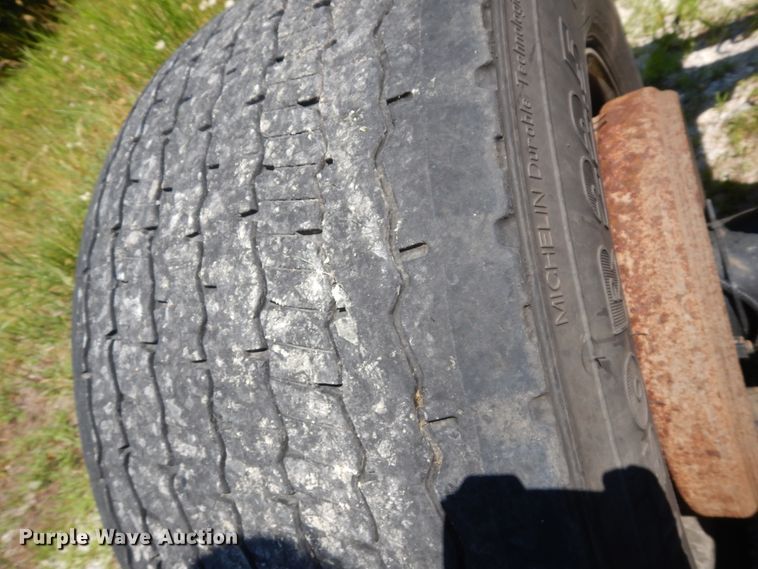 image for item HG9113 2015 Kenworth T680  semi truck