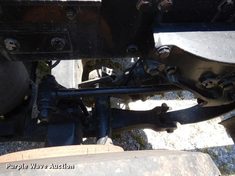 image for item HG9113 2015 Kenworth T680  semi truck