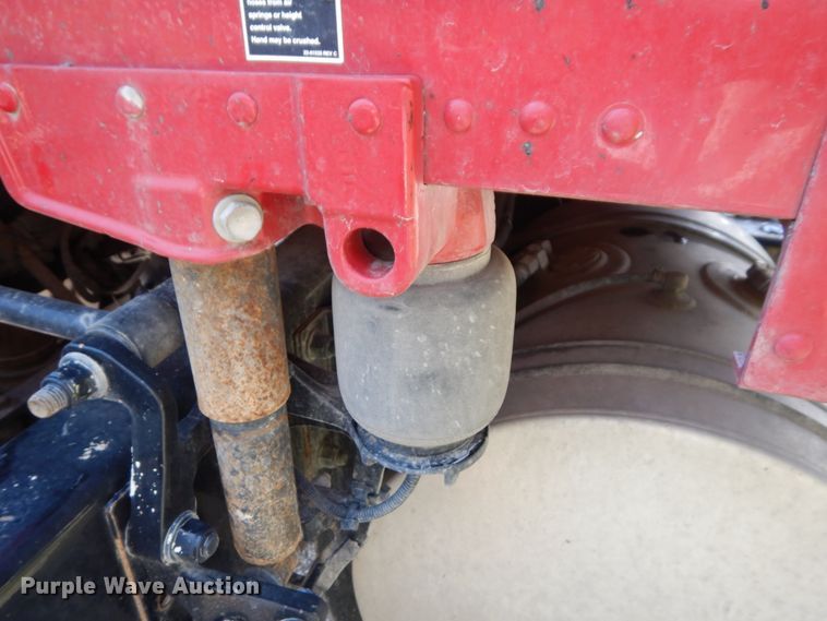 image for item HG9113 2015 Kenworth T680  semi truck