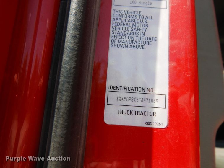 image for item HG9113 2015 Kenworth T680  semi truck