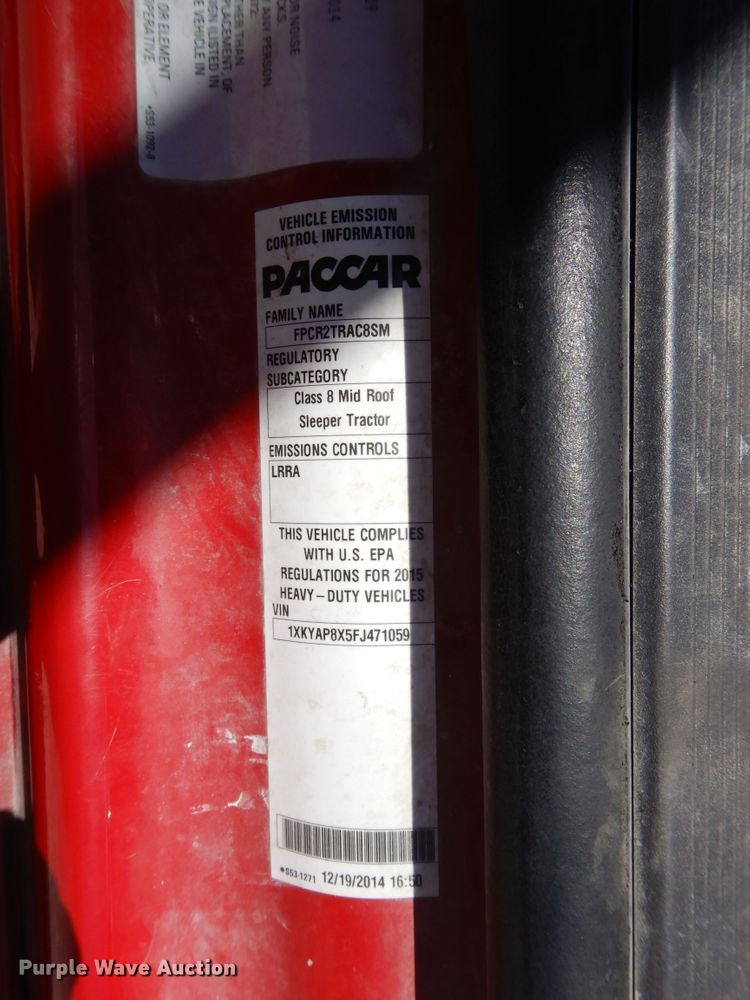 image for item HG9113 2015 Kenworth T680  semi truck