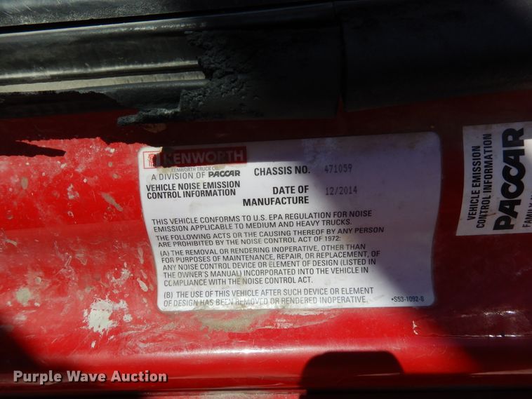 image for item HG9113 2015 Kenworth T680  semi truck