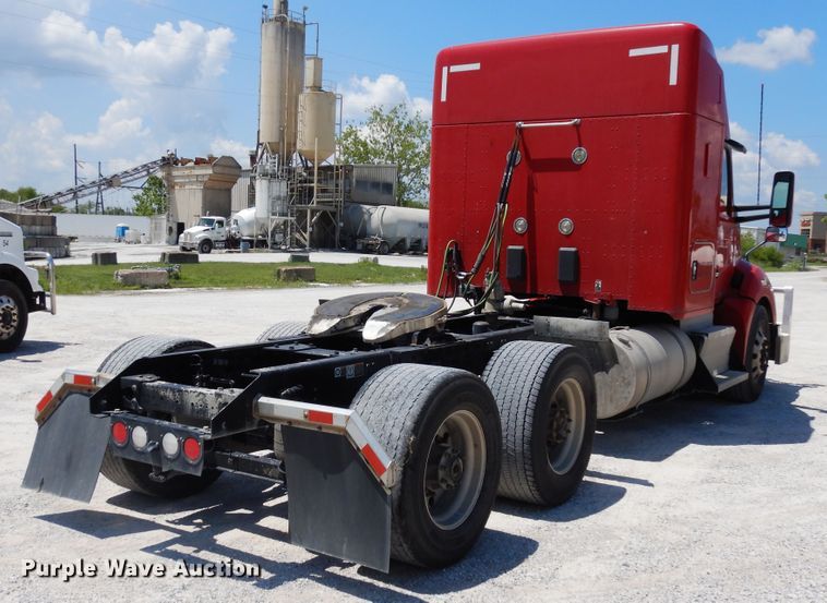 image for item HG9114 2016 Kenworth T680  semi truck