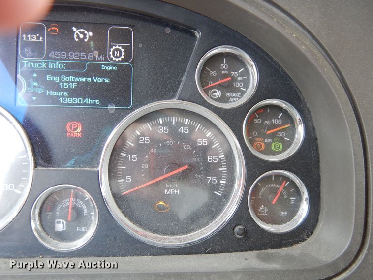 image for item HG9114 2016 Kenworth T680  semi truck