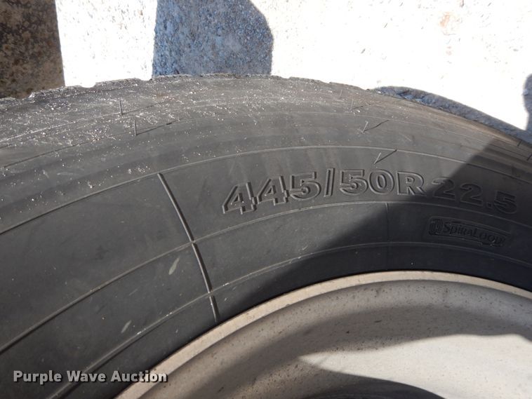 image for item HG9114 2016 Kenworth T680  semi truck