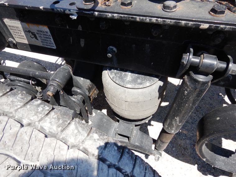 image for item HG9114 2016 Kenworth T680  semi truck