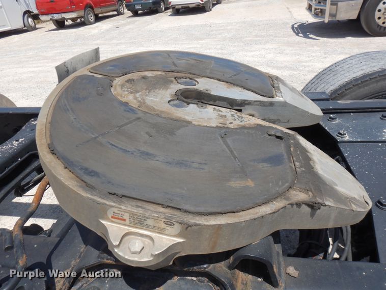 image for item HG9114 2016 Kenworth T680  semi truck