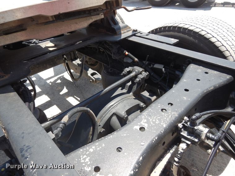 image for item HG9114 2016 Kenworth T680  semi truck