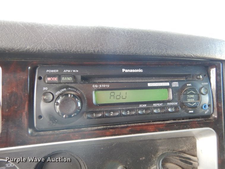 image for item HG9116 2010 Kenworth T660  semi truck