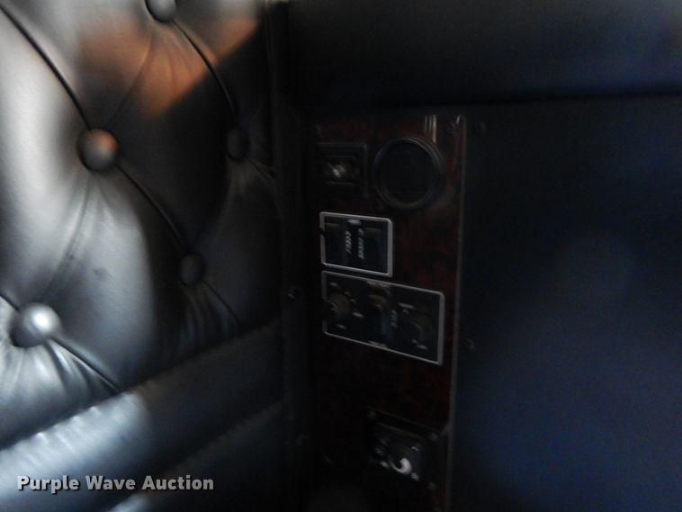 image for item HG9116 2010 Kenworth T660  semi truck