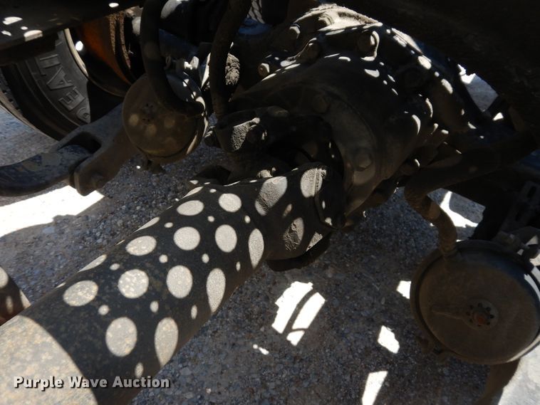 image for item HG9116 2010 Kenworth T660  semi truck