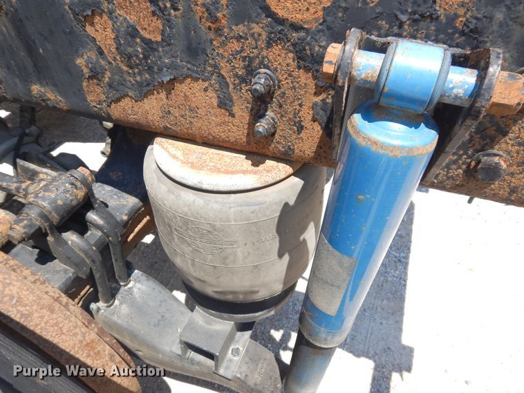 image for item HG9116 2010 Kenworth T660  semi truck