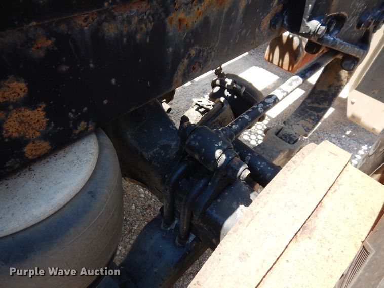 image for item HG9116 2010 Kenworth T660  semi truck