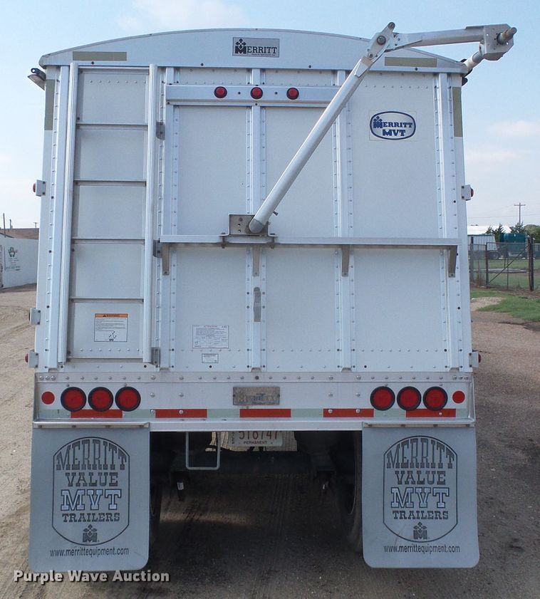 image for item DD0386 2011 Merritt 4200X096X068X2C double hopper bottom grain trailer