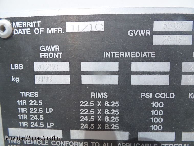 image for item DD0386 2011 Merritt 4200X096X068X2C double hopper bottom grain trailer
