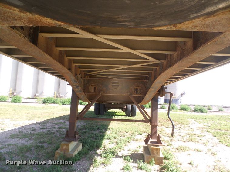 image for item DD0396 1997 Transcraft Eagle W2 flatbed trailer