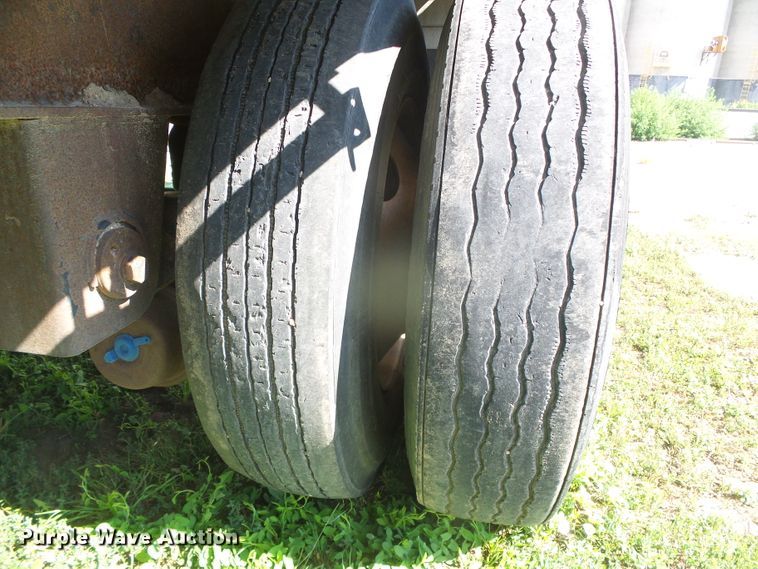 image for item DD0396 1997 Transcraft Eagle W2 flatbed trailer