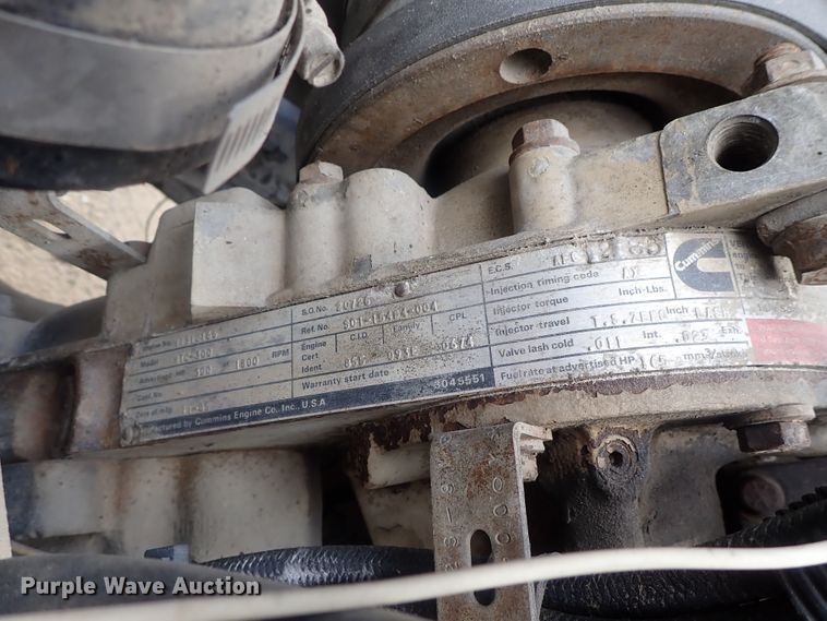 image for item DE0667 1986 Freightliner FLC112  semi truck