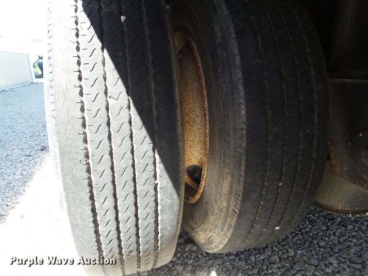 image for item DF0853 1998 Jet drop deck equipment trailer