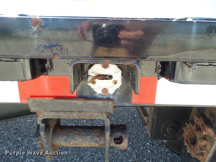 image for item DF0853 1998 Jet drop deck equipment trailer