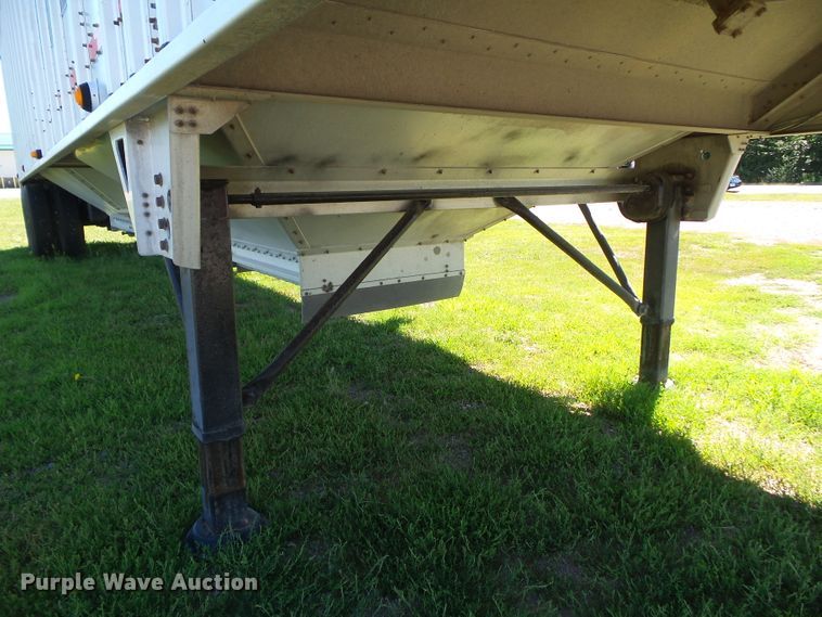 image for item DF0855 2014 Corn Husker 800ALSR-121713-7874 double hopper bottom grain trailer