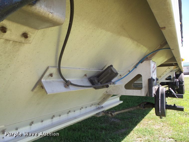 image for item DF0855 2014 Corn Husker 800ALSR-121713-7874 double hopper bottom grain trailer